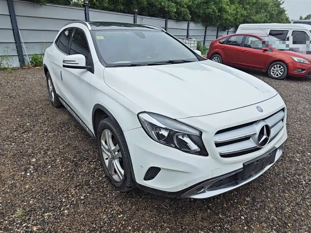 Mercedes-Benz GLA 2016 GLA 200 Dynamic фото 4