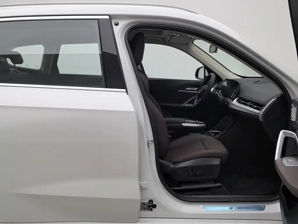 BMW iX1 2024 2023 eDrive25L M Sport Package