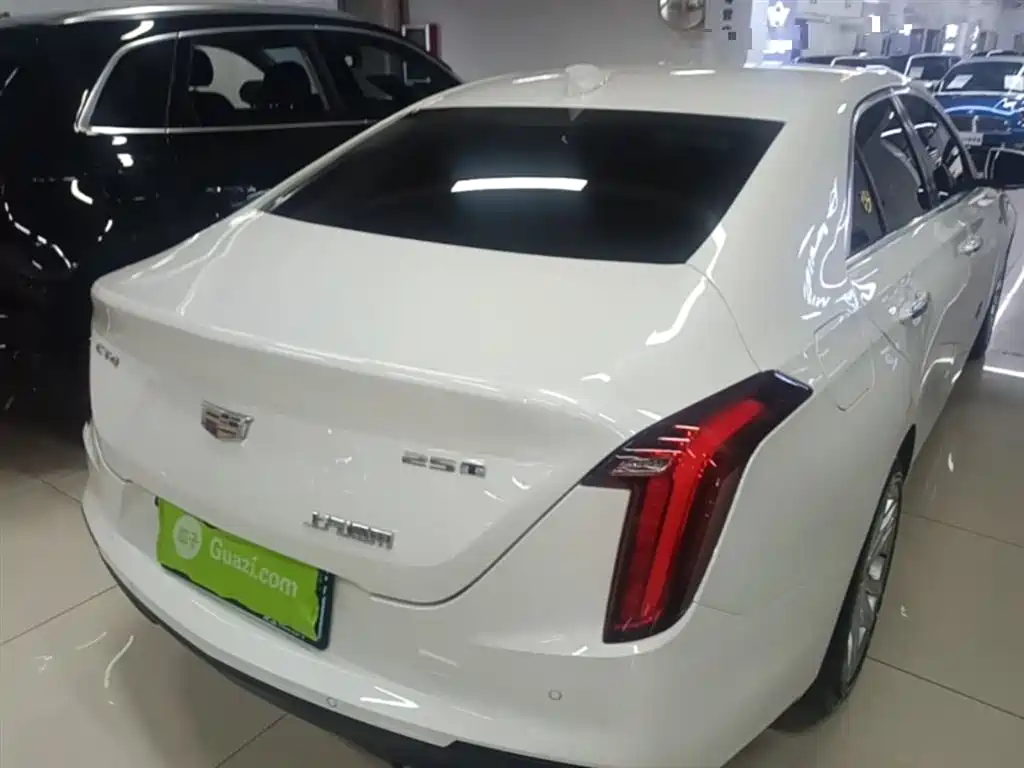 CADILLAC CT4