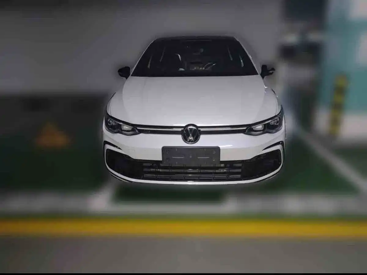 Фото 5 - Volkswagen Golf