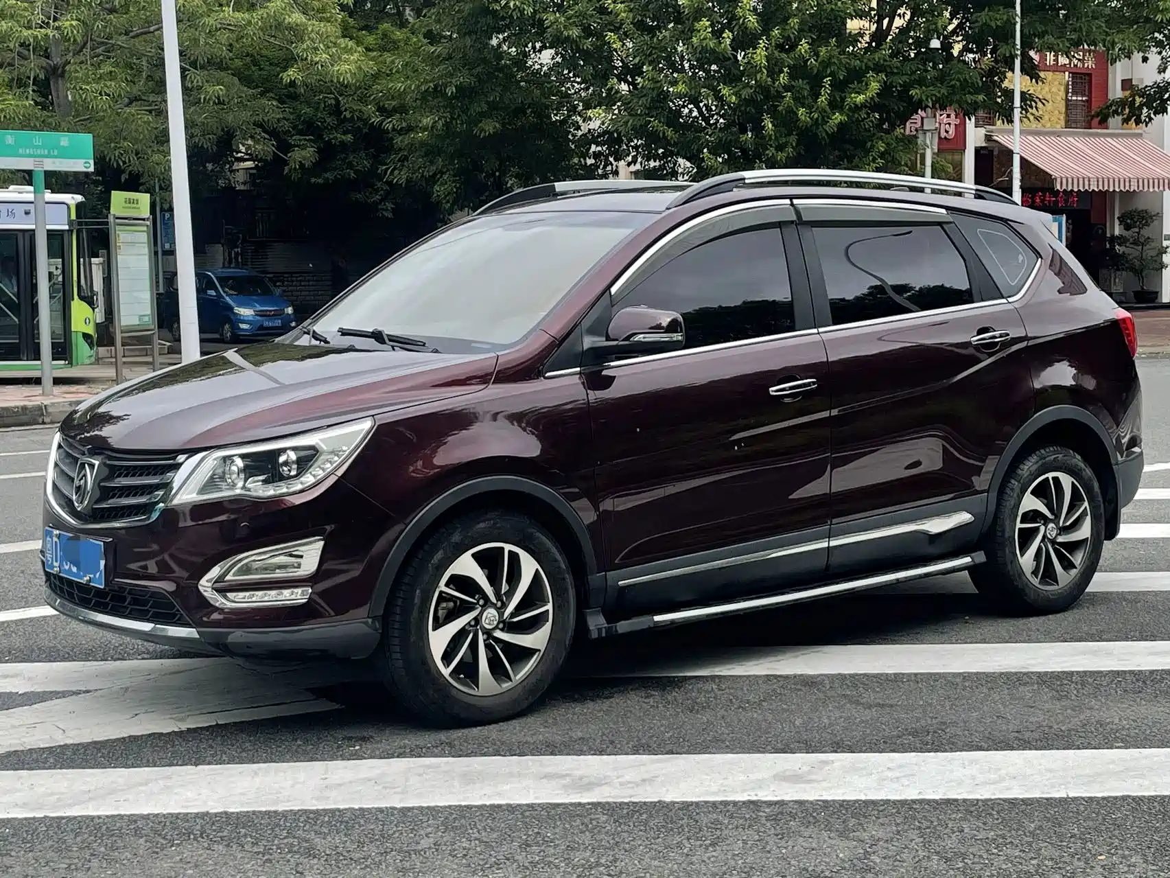 Фото 1 - Baojun 560