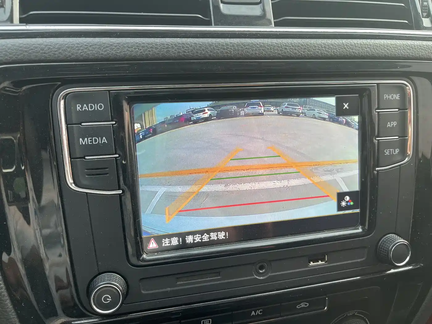 Volkswagen Sagitar 2018 280TSI DSG Spark Edition фото 5