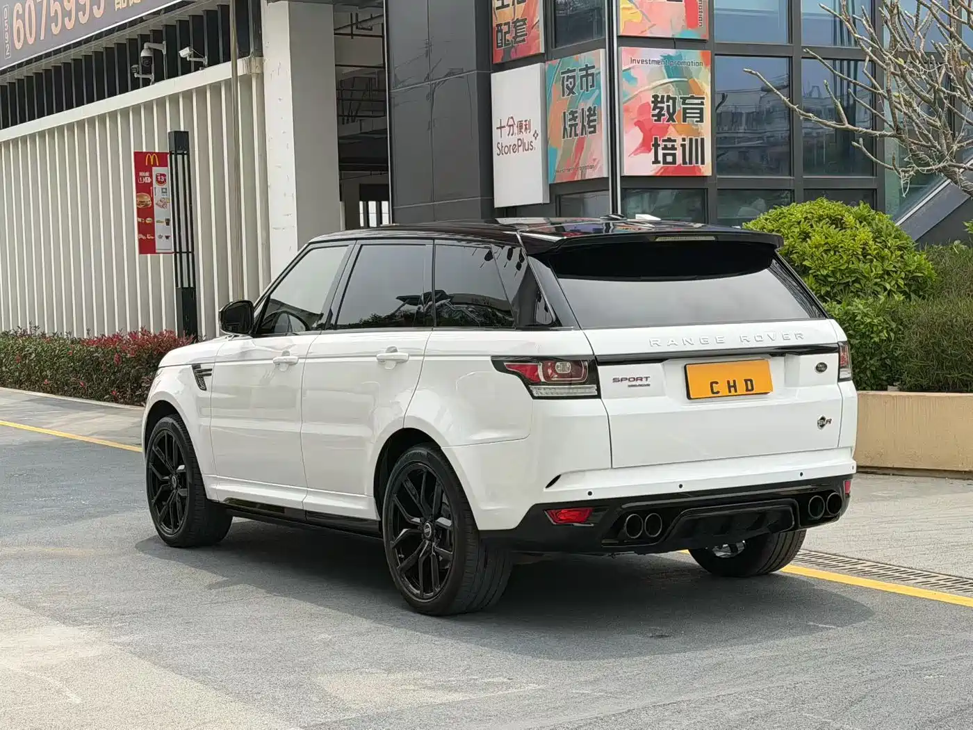 Land Rover Range Rover Sport 2016 Model 3.0 SC V6 HSE DYNAMIC фото 7