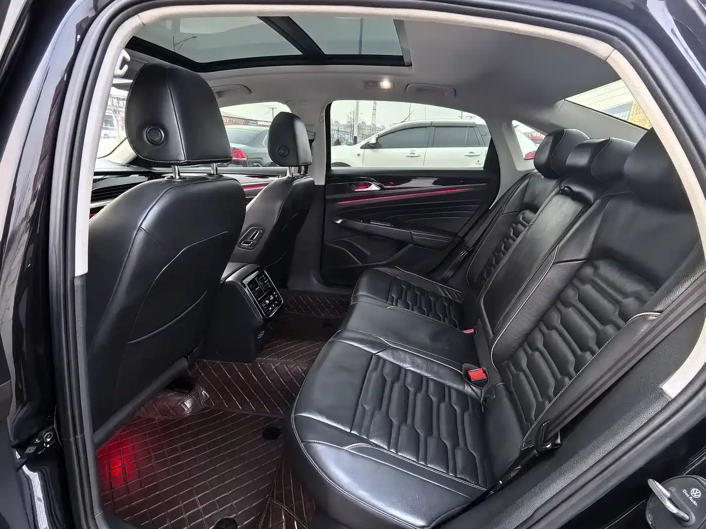 Volkswagen Passat 2019 330TSI Elite Version China VI фото 9