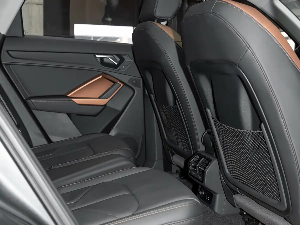 Audi Q3 2023 35 TFSI Fashion Elegance (1.4T) фото 19