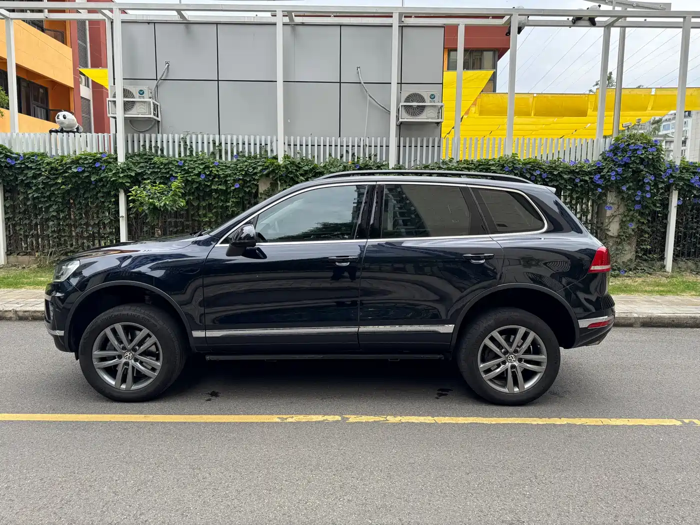 Volkswagen Touareg 2017 3.0TSI Explorer Edition фото 5