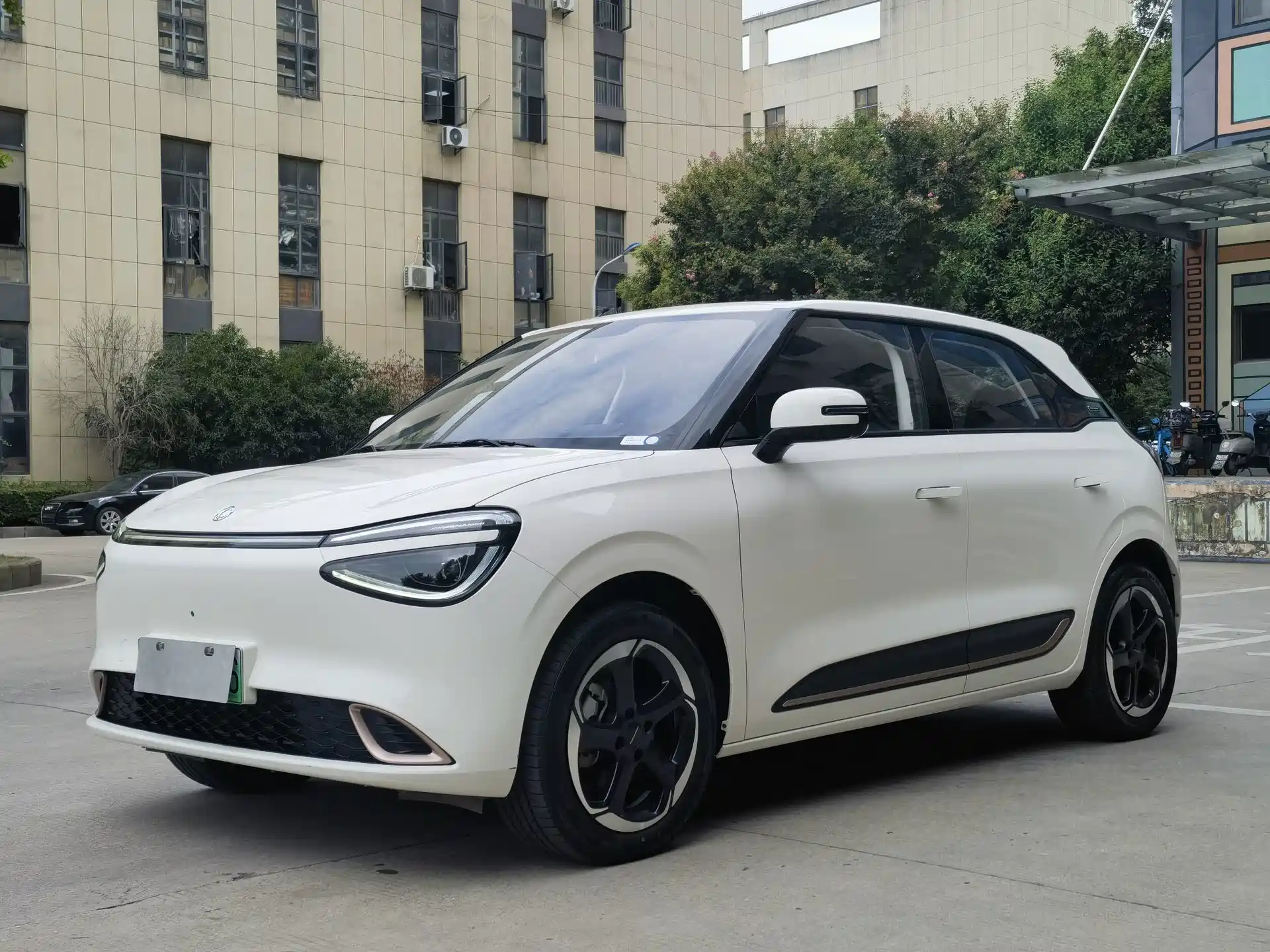 Photo 1 - Dongfeng Yipai Nano 01