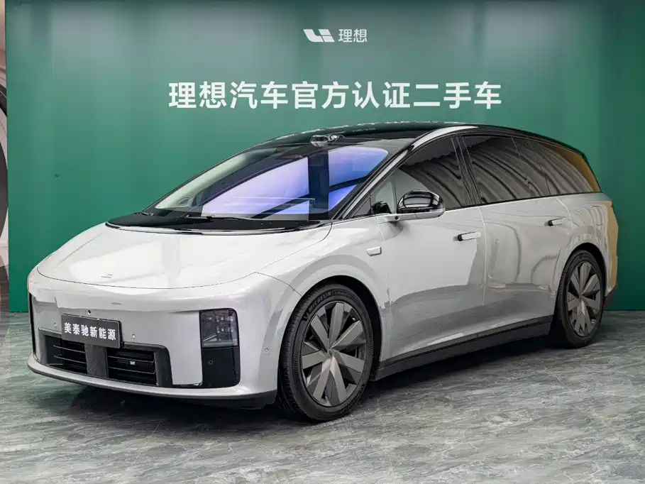 Li Auto Li i8 2026 2025 Standard Edition