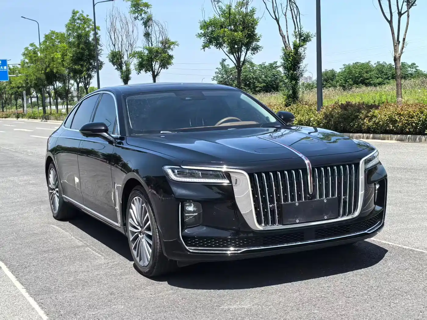 Hongqi H9 2020 2.0T Smart Connection Qi Chang Edition фото 3