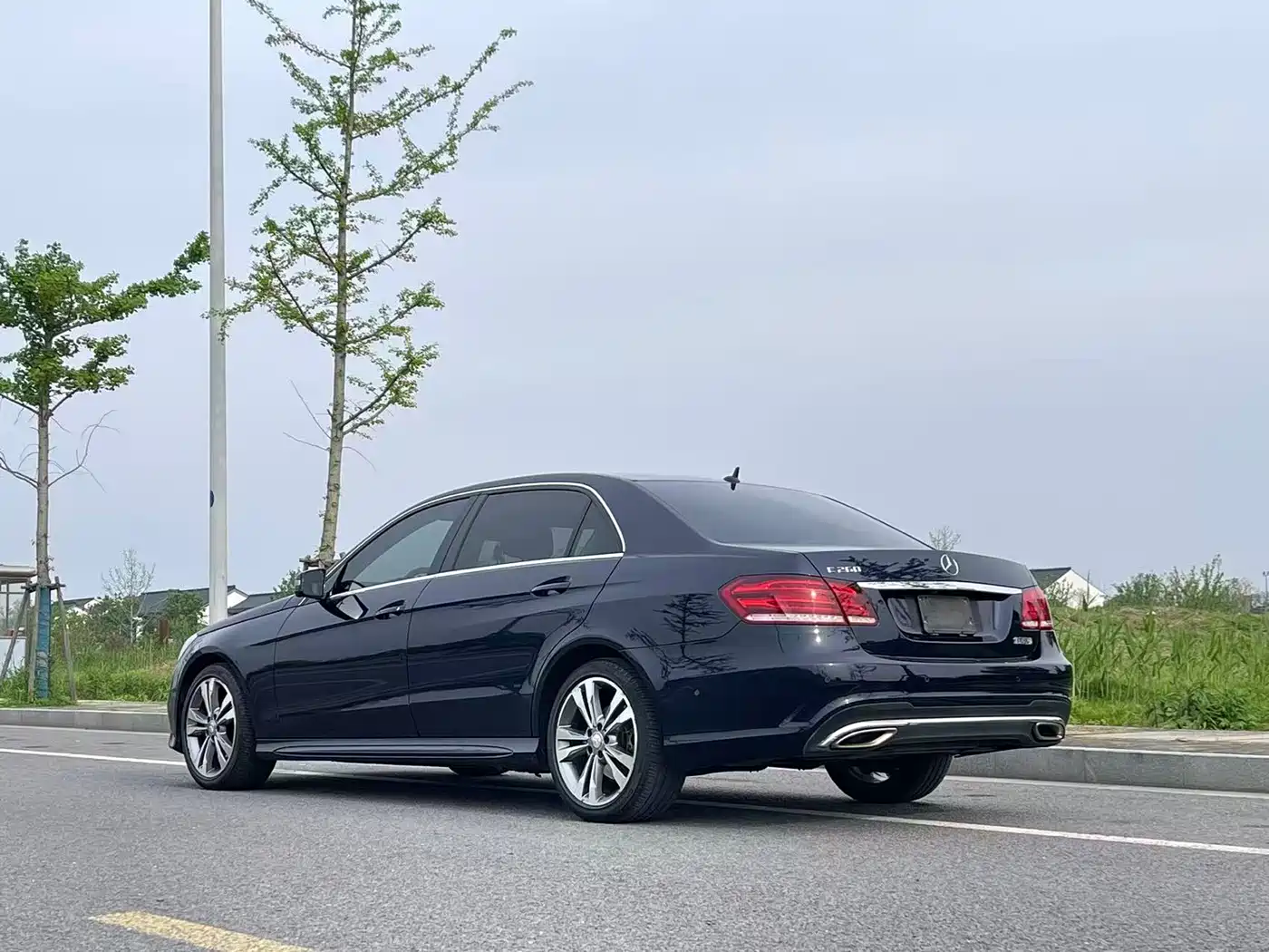 Mercedes-Benz E-Class 2015 E 260 L Sport фото 7