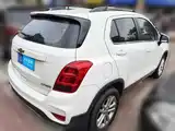 Фото 5 - Chevrolet Trax