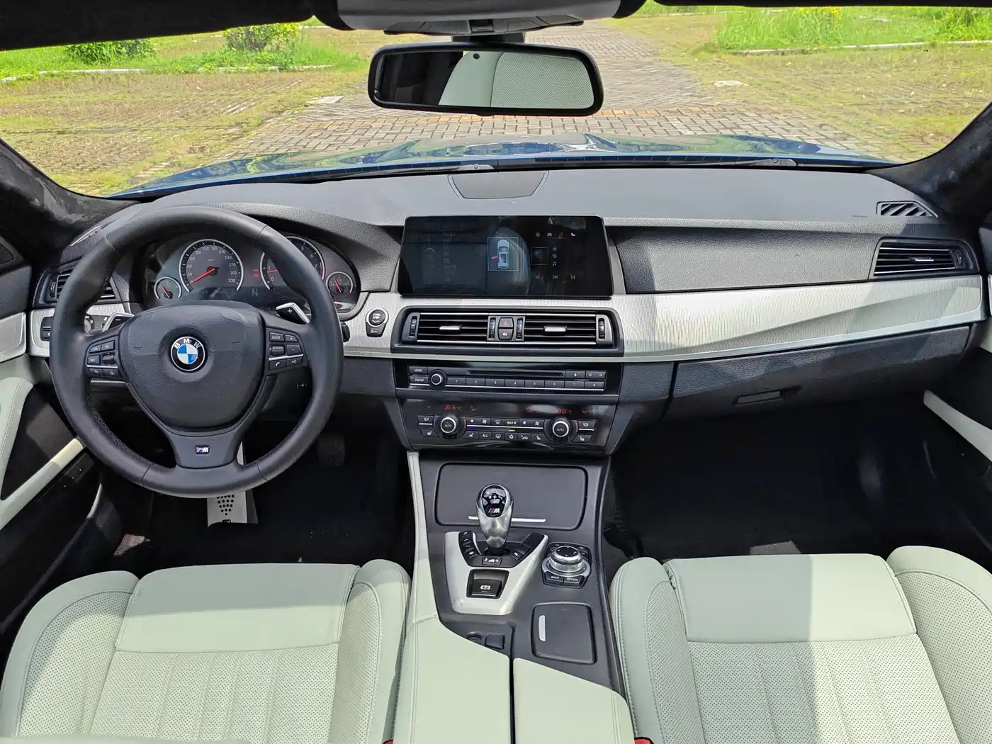 BMW M5 2012 2012 M5