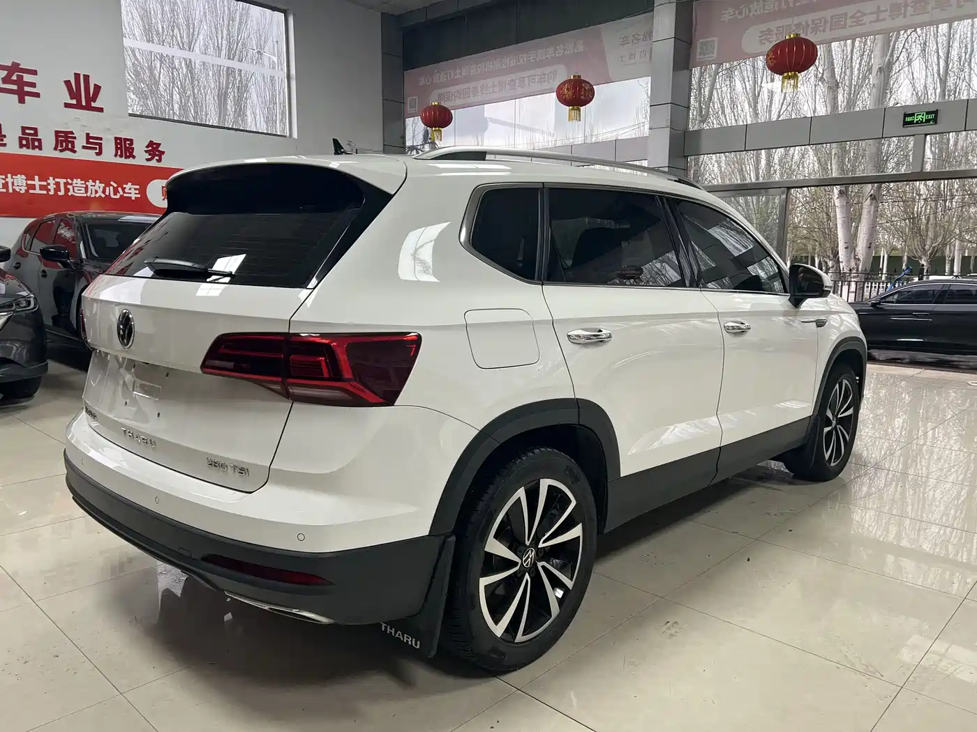 Volkswagen Tharu 2022 280TSI FWD Luxury Edition фото 4