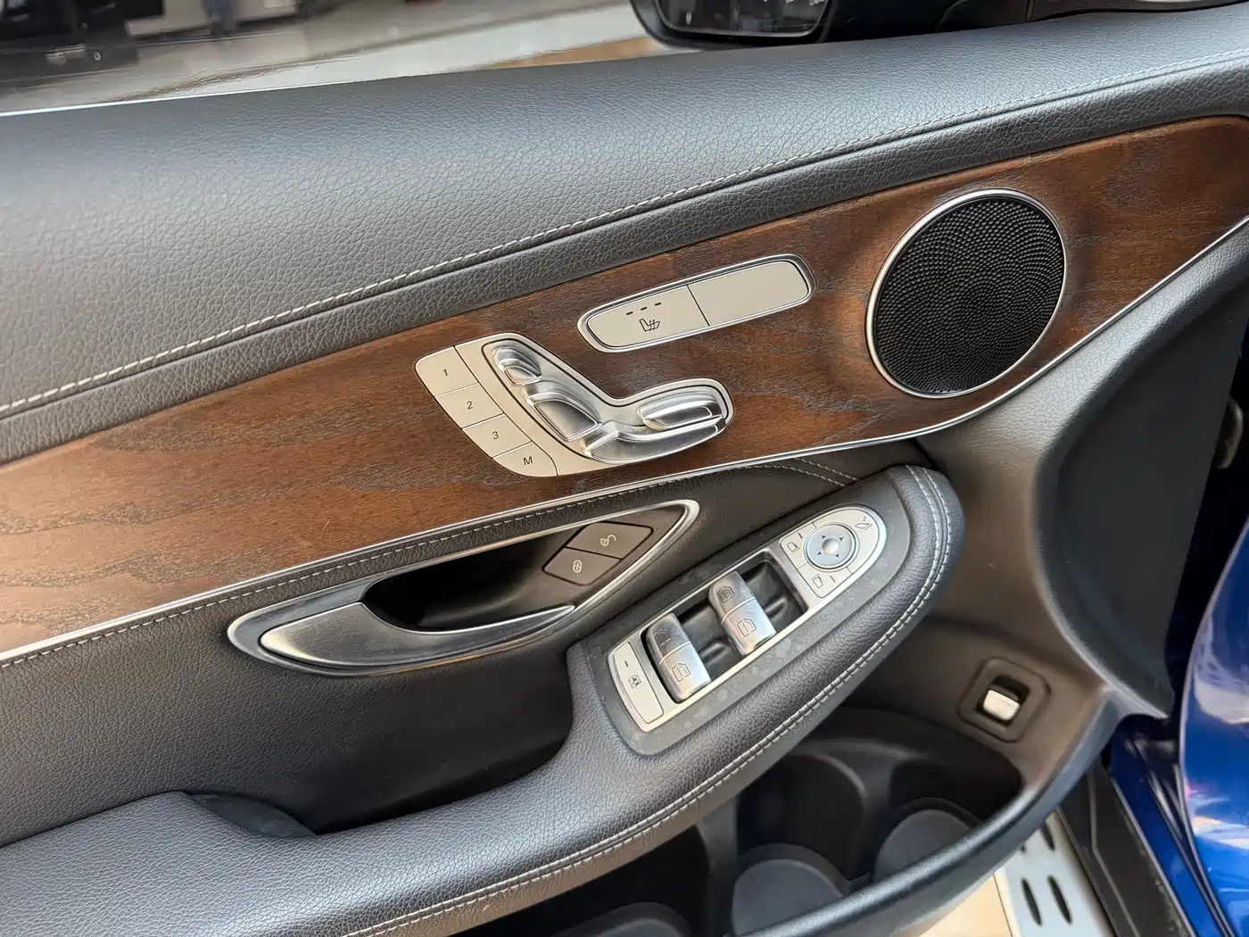 Mercedes-Benz GLC 2016 GLC 300 4MATIC Dynamic фото 7