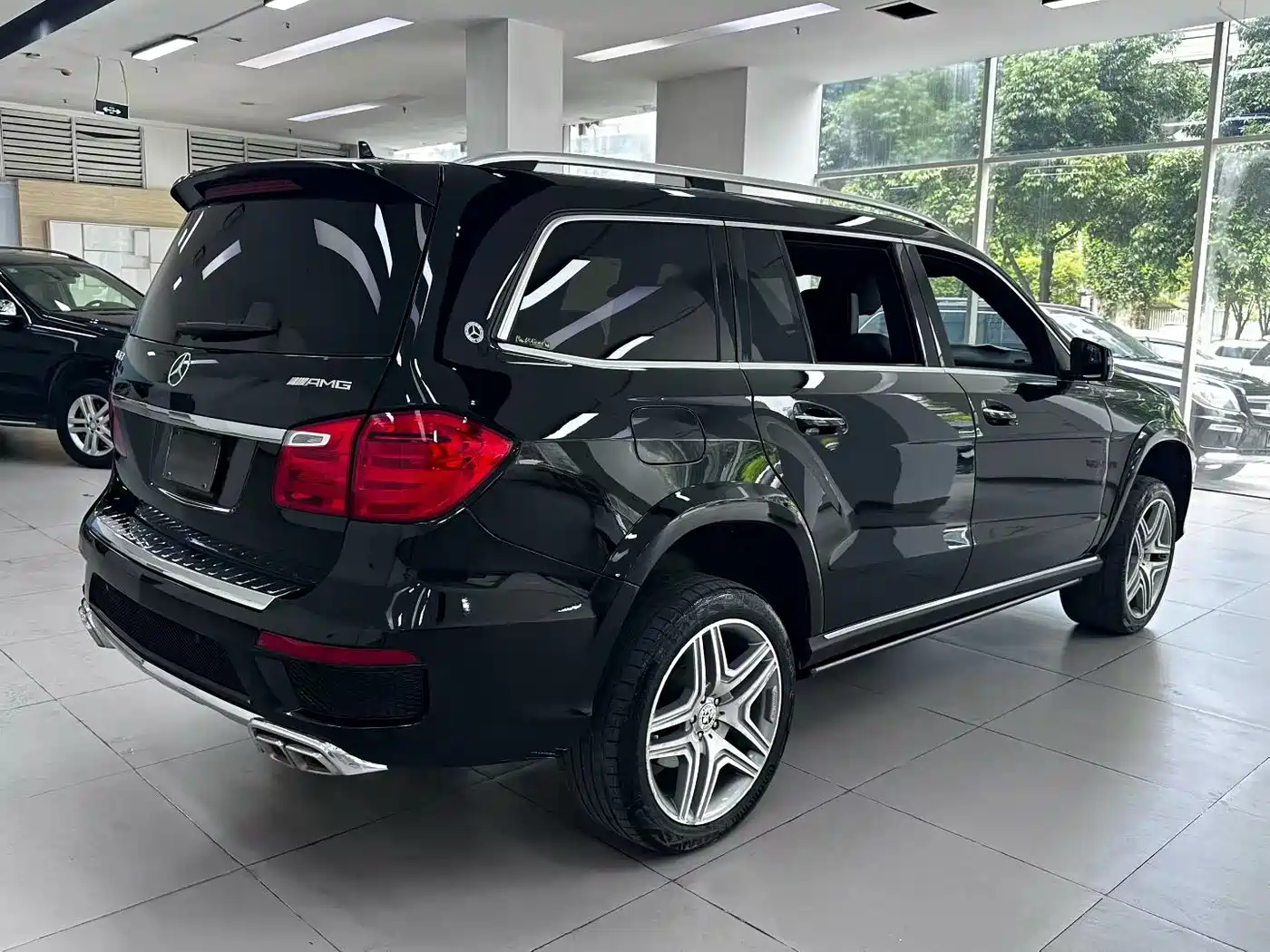 Mercedes-Benz GL-Class фото 13