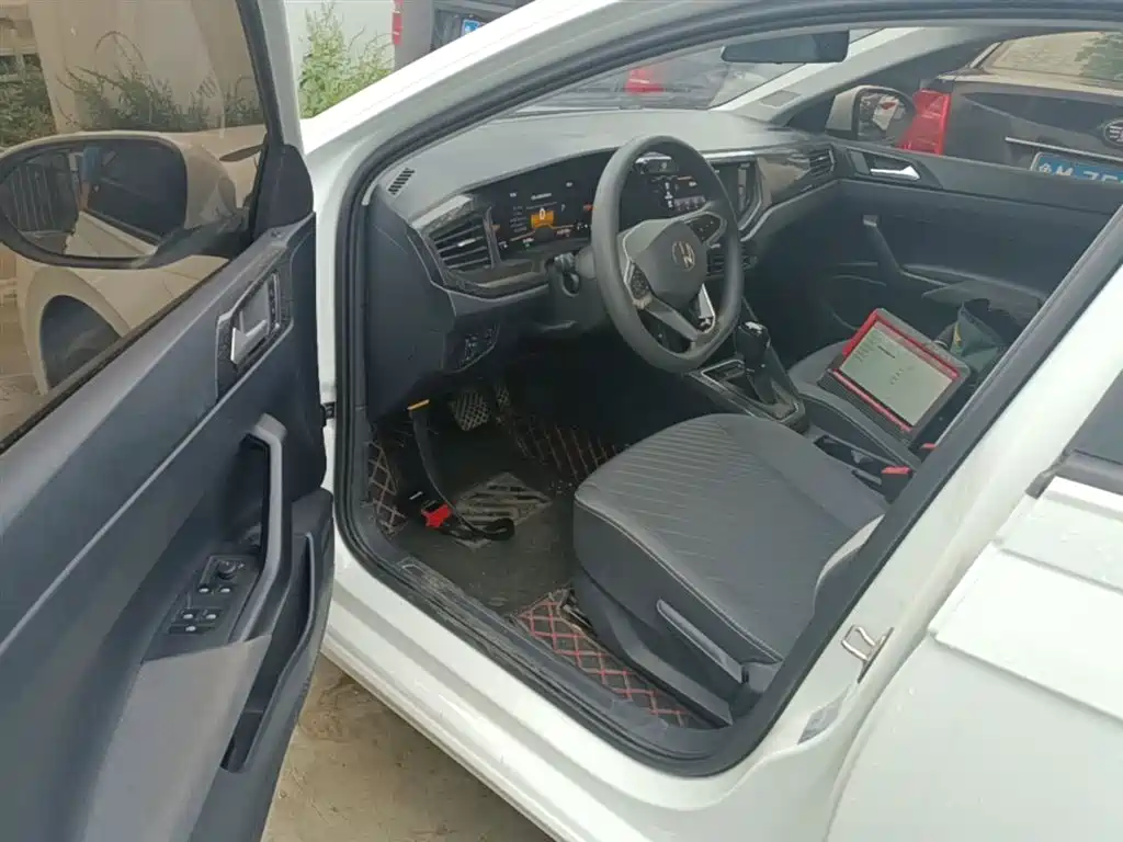 Volkswagen Lavida 2023 New Sharp 1.5L Auto Premium Edition фото 16