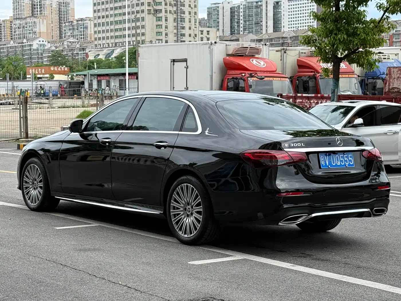 Mercedes-Benz E-Class 2021 E 300 L Luxury фото 7