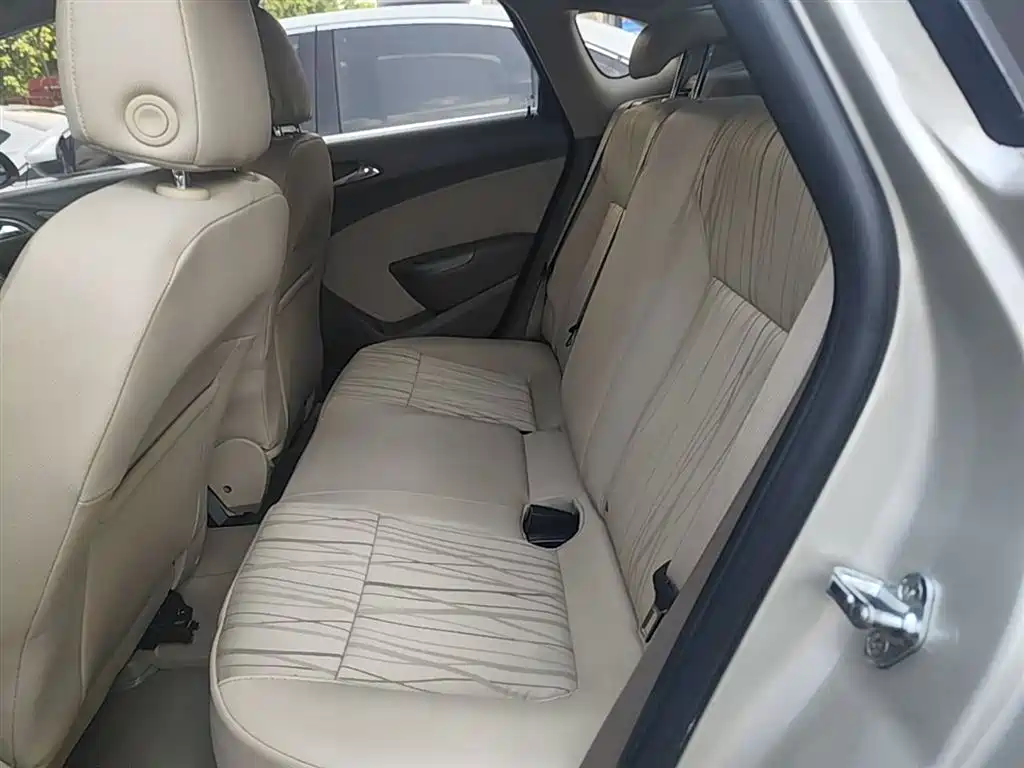 Buick Excelle 2013 Model GT 1.6L Manual Comfort фото 17
