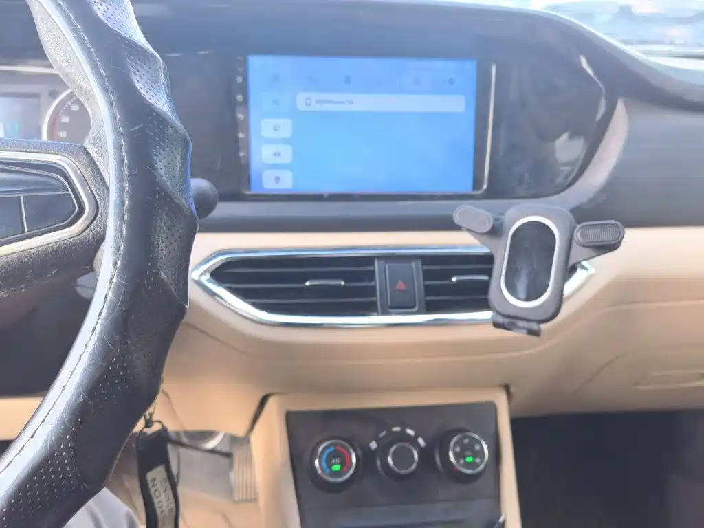 Changan Kuayue Kuayue Star V7 EV 2024 2024 Model 251km Hatchback Luxury 9-seater