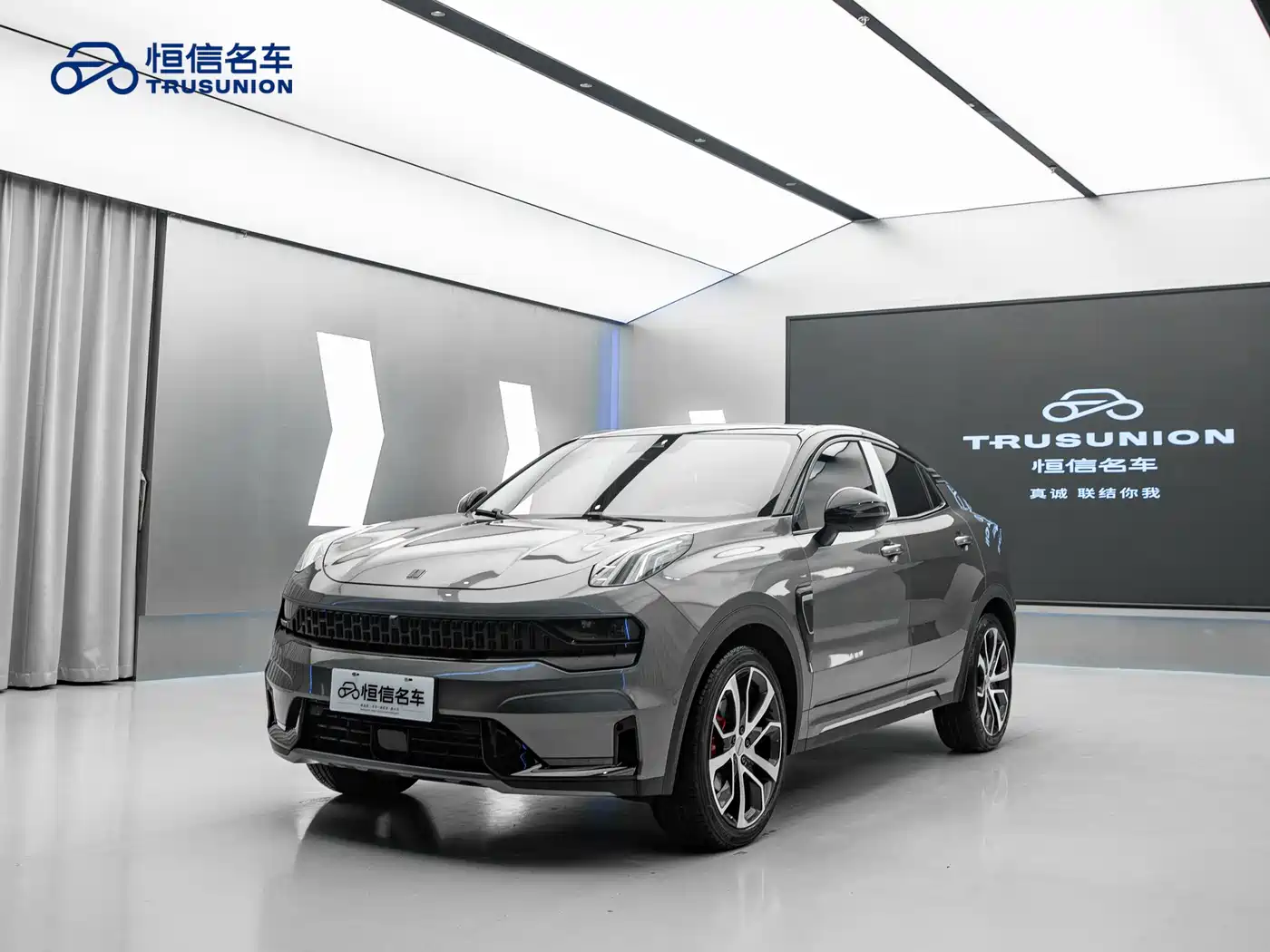 Lynk & Co 05 2020 2.0TD 4WD Halo Edition фото 3