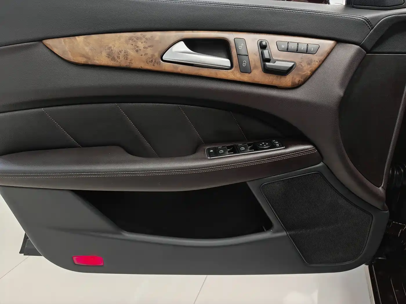 Mercedes-Benz CLS 2012 CLS 300 CGI фото 13