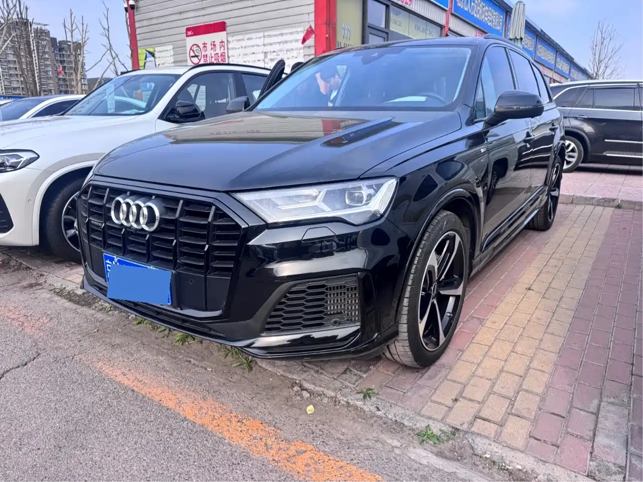 AUDI Q7