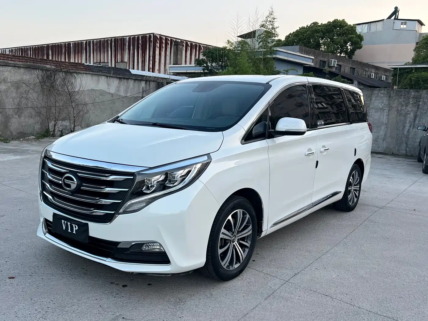 GAC Trumpchi Trumpchi M8 2018 320T Premium Edition