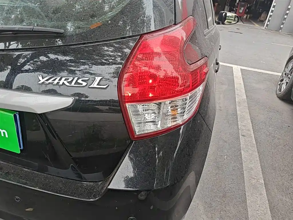 Toyota YARiS L Zhi Xuan 2014 1.5G Automatic Dynamic Edition фото 8