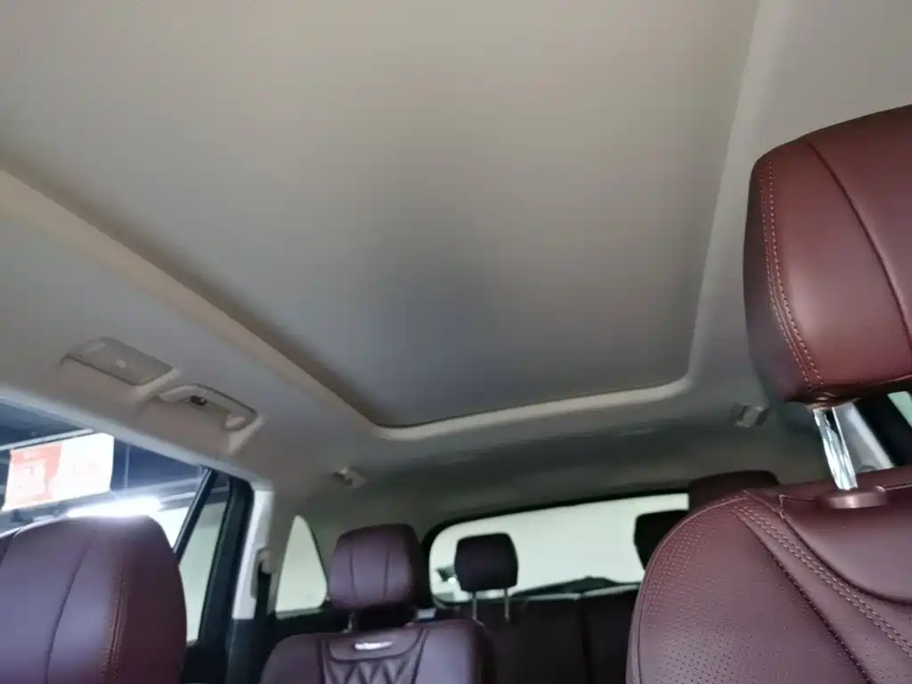 Hongqi HS7 PHEV 2025 2024 2.0T PHEV 4WD Flagship Edition 6-seater