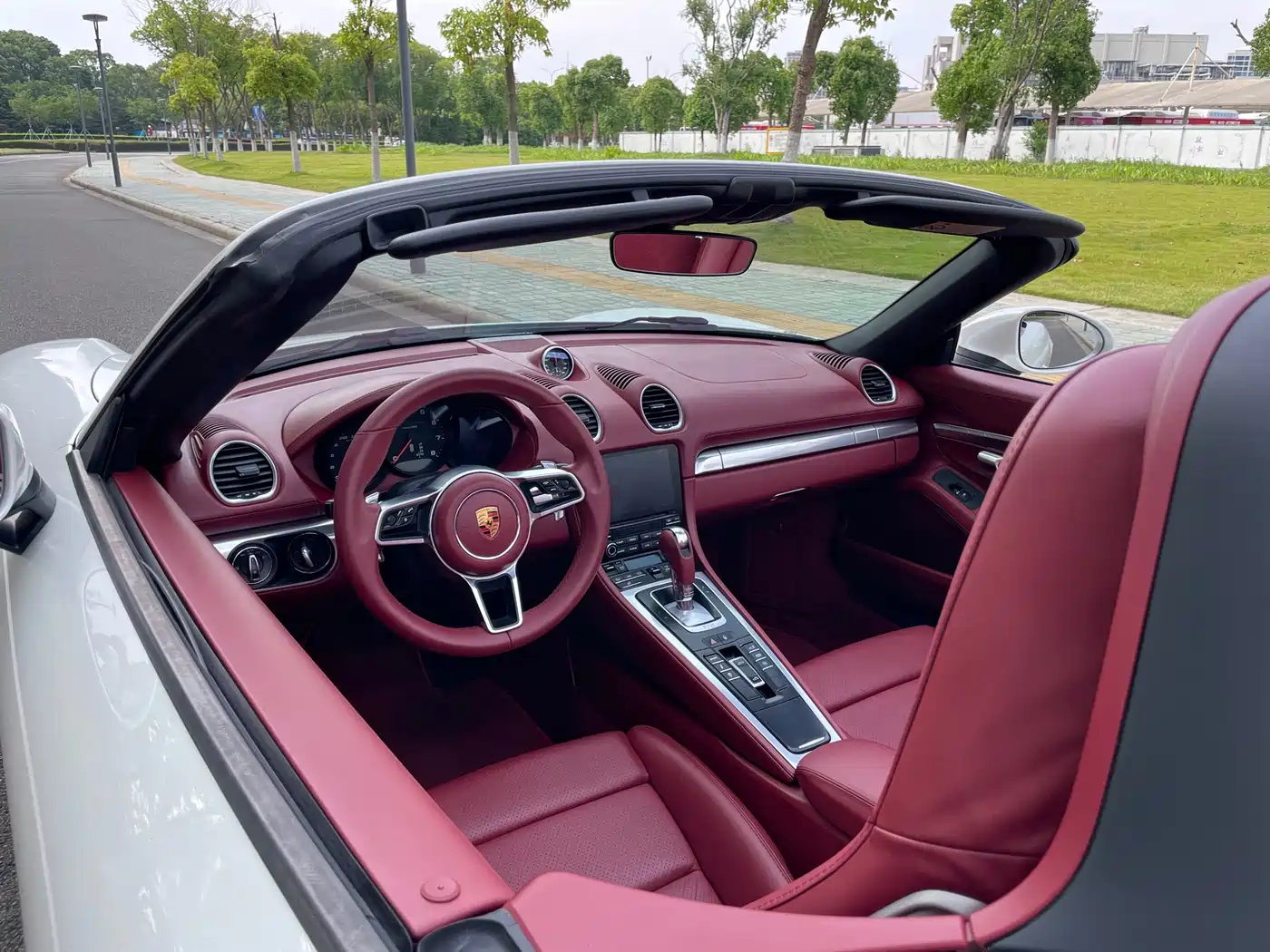Porsche 718 2018 Boxster 2.0T фото 12