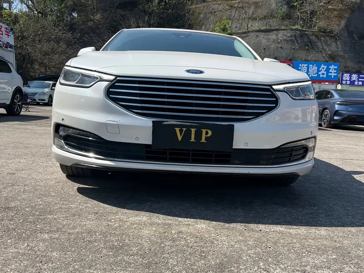 Ford Taurus 2020 2019 EcoBoost 245 Premium Edition