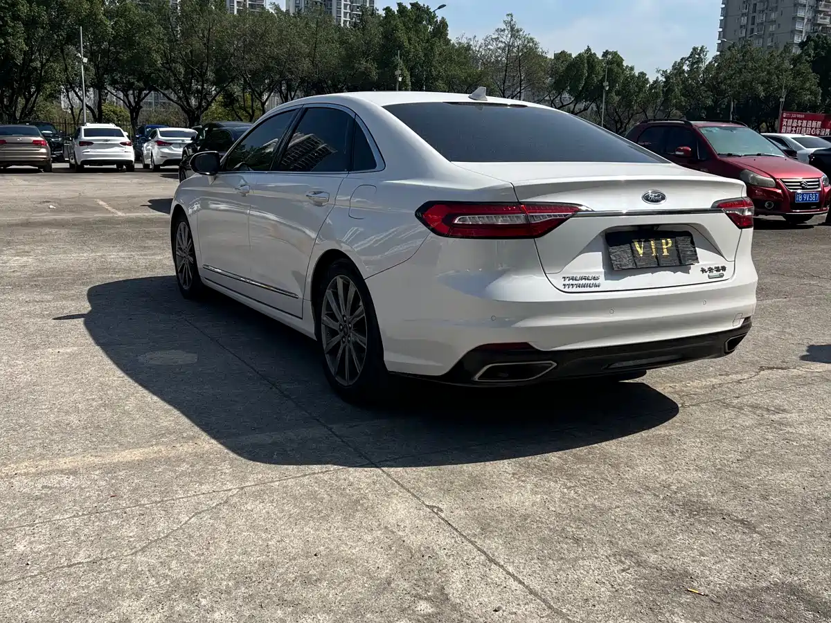 Ford Taurus 2020 2019 EcoBoost 245 Premium Edition