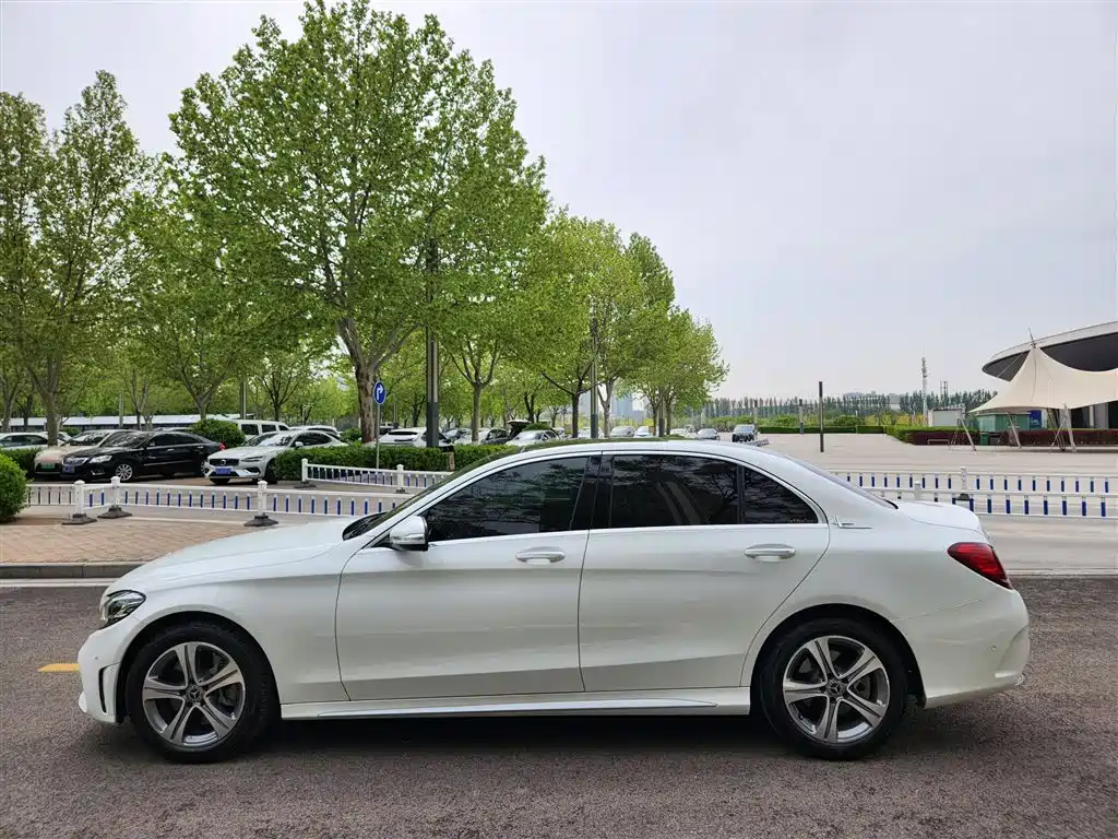 Mercedes-Benz C-Class 2019 C 260 L Sport фото 14