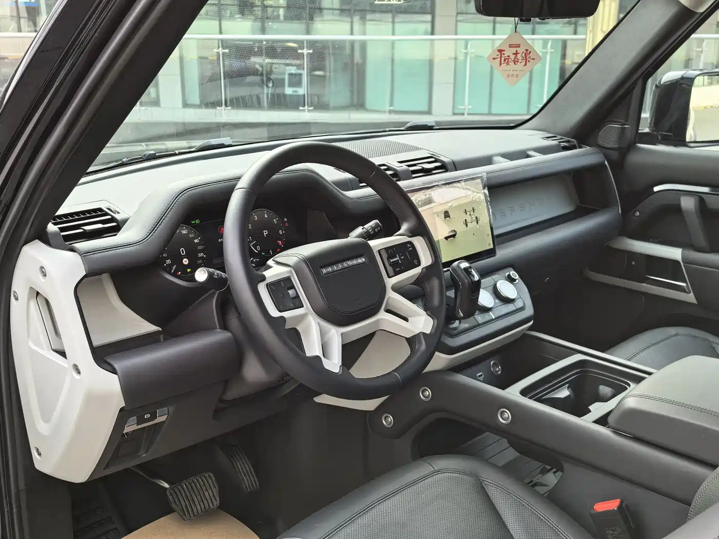 Land Rover Defender 2023 Facelift 90 3.0T P400 XS фото 6