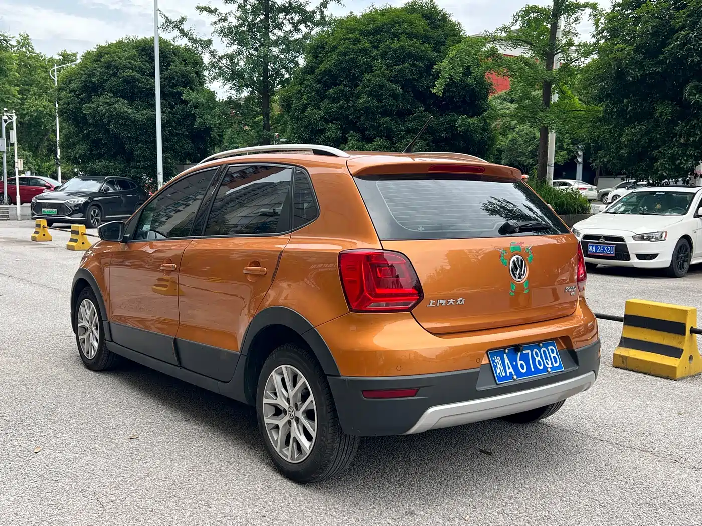 Volkswagen Polo 2018 1.5L Cross Polo Auto фото 25