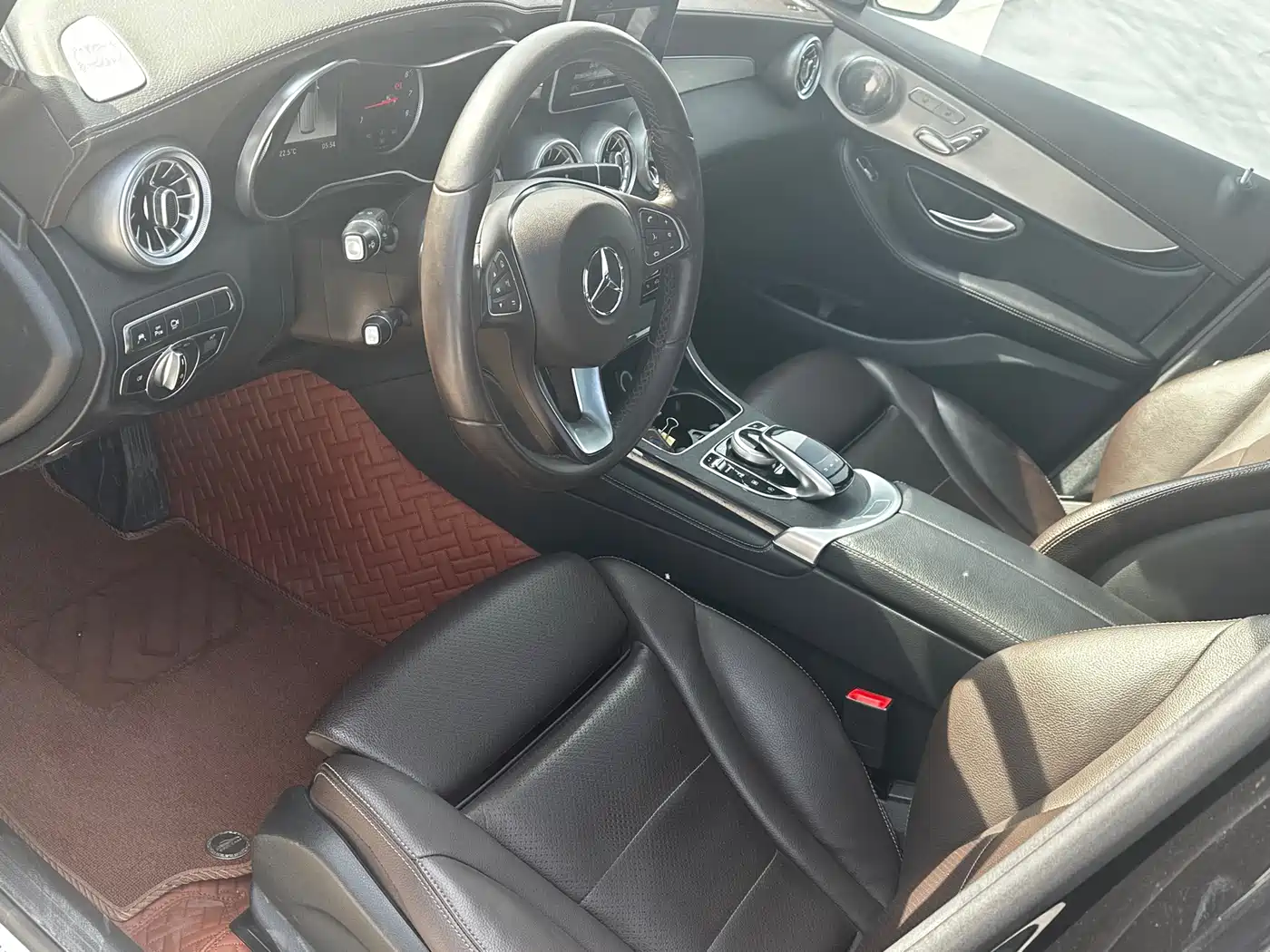 Mercedes-Benz GLC 2018 Facelift GLC 200 4MATIC фото 6