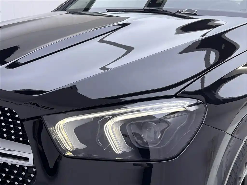 Mercedes-Benz GLE Coupe 2020 GLE 350 4MATIC Coupe SUV Fashion фото 9
