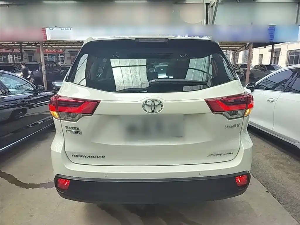 Toyota Highlander 2018 2.0T 4WD Luxury 7-seater (China V) фото 6