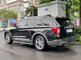 Фото 4 - Ford Explorer
