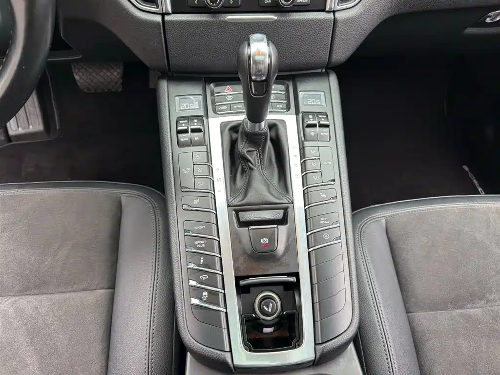 Porsche Macan 2014 Macan 2.0T фото 9