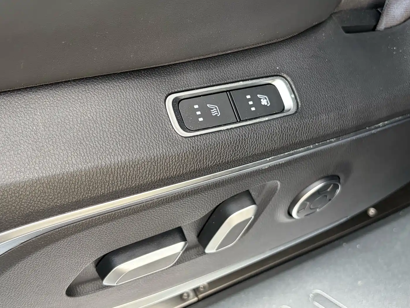 SAIC Maxus Maxus G90 2024 2023 2.0T Galaxy 7-seater