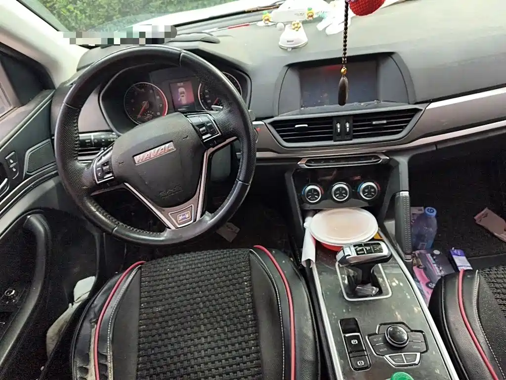 Photo 11 - Haval H6