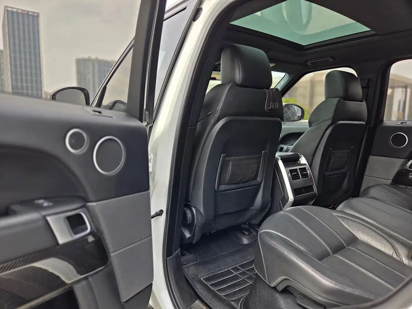 Land Rover Range Rover Sport фото 8