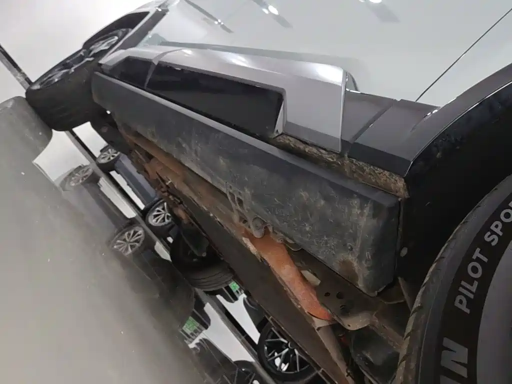 Fang Cheng Bao Leopard 8 2025 2025 Zhiyong Flagship 6-Seater