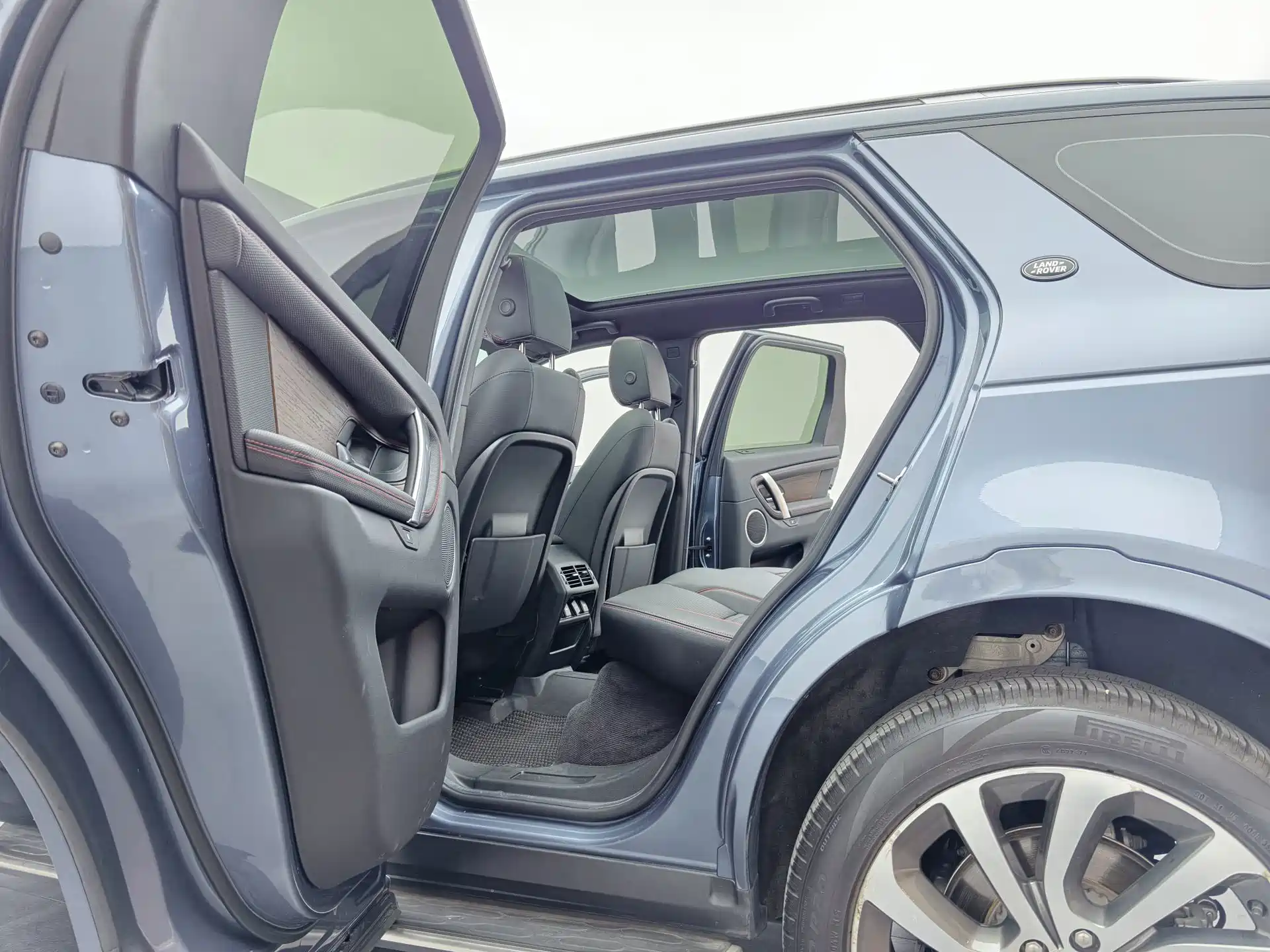 Фото 14 - Land Rover Discovery Sport