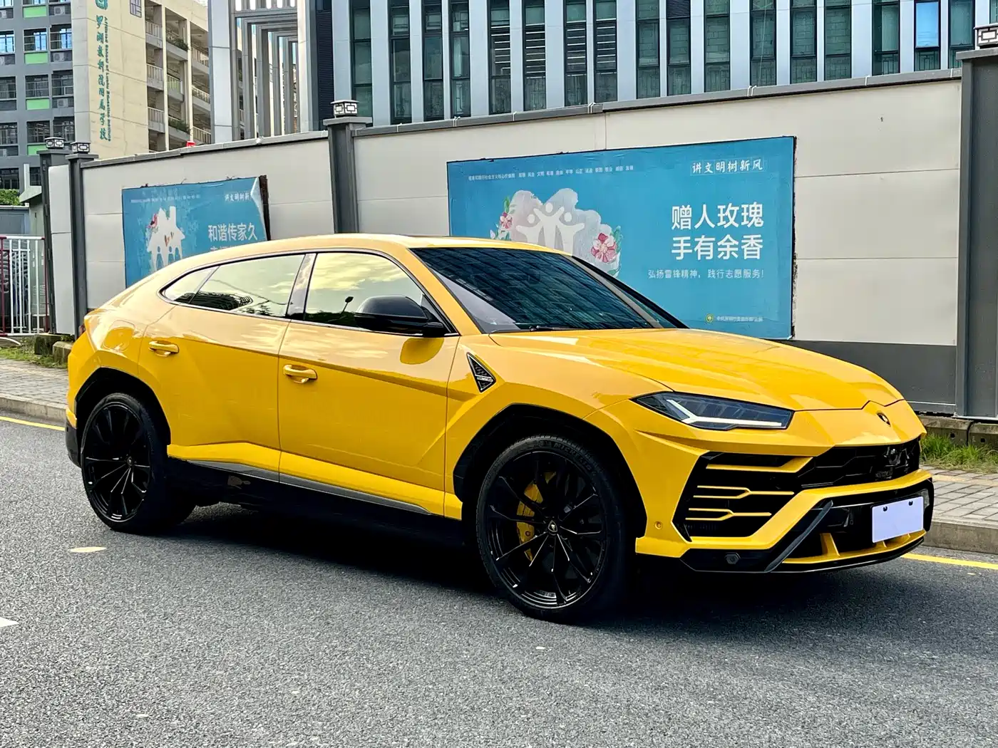 Lamborghini Urus 2021 4.0T V8 фото 3