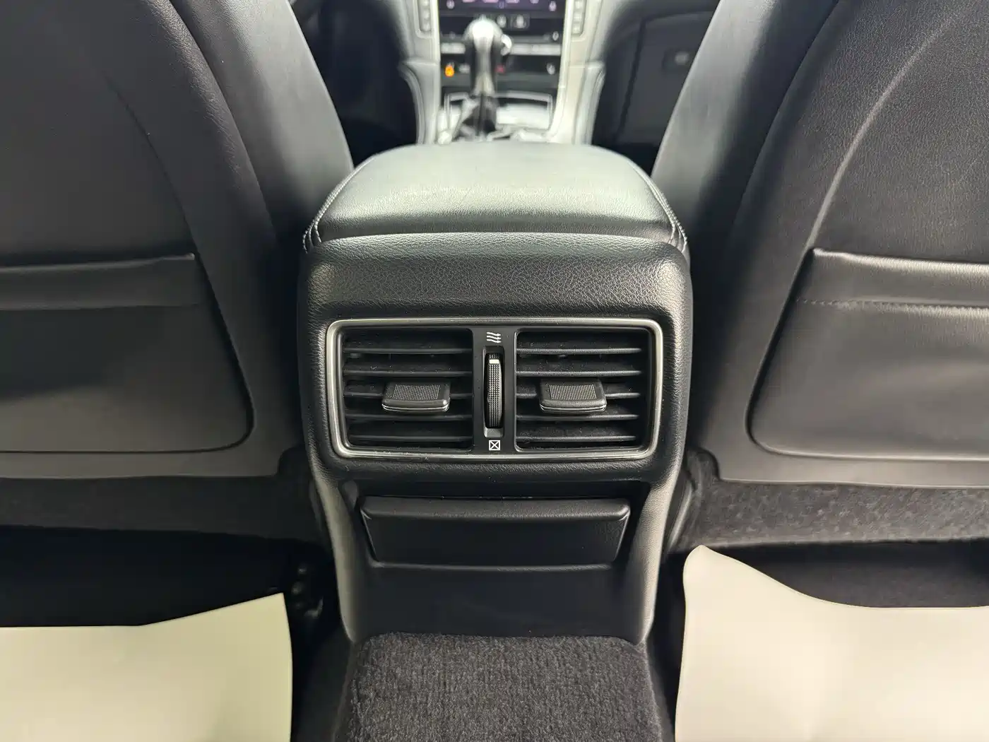Infiniti Q50 2017 2014 3.7L Comfort Edition