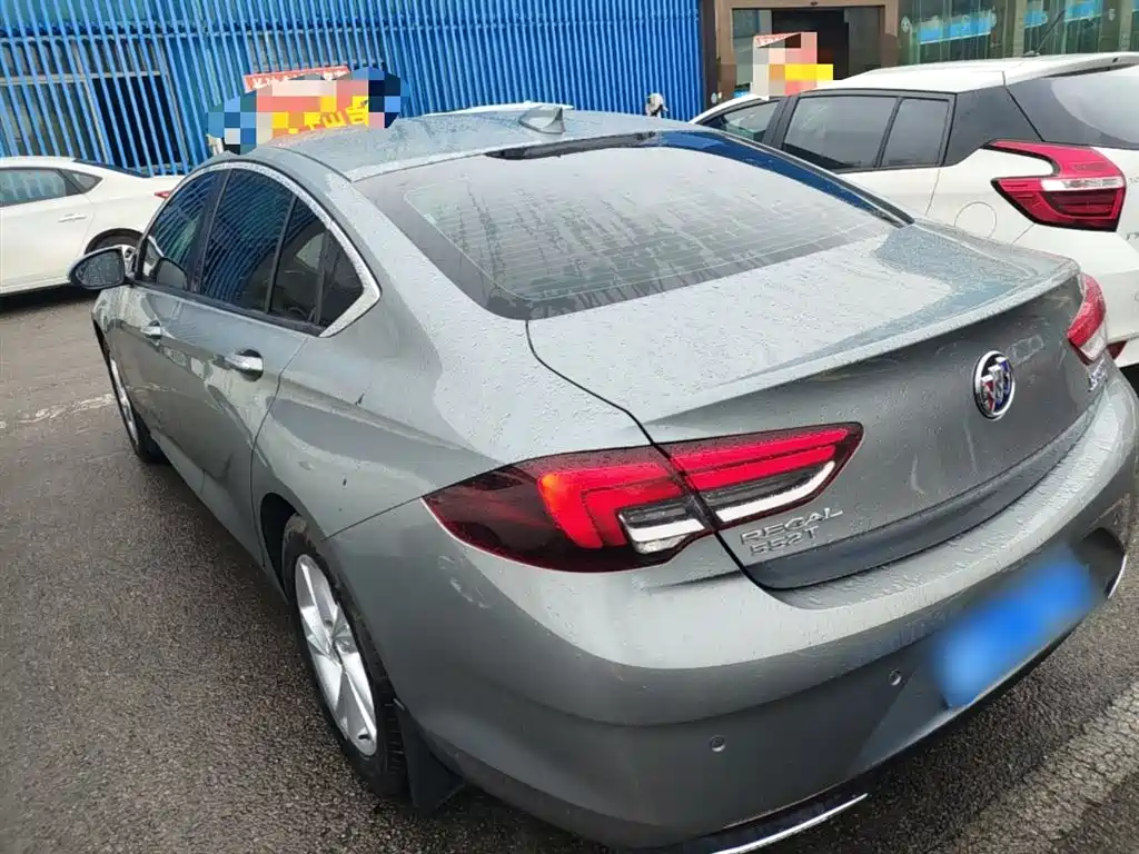 BUICK REGAL