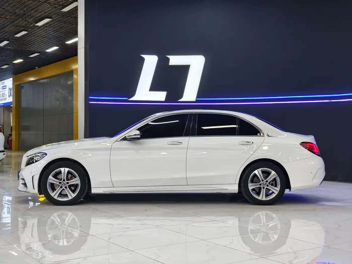 Mercedes-Benz C-Class 2021 C 260 L Sport Edition фото 4