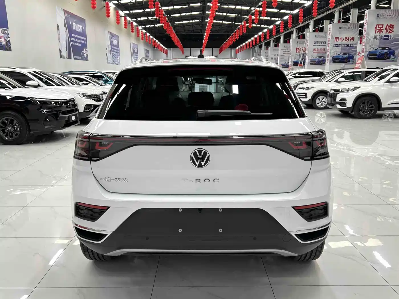 VOLKSWAGEN T-ROC EXPLORING SONGS